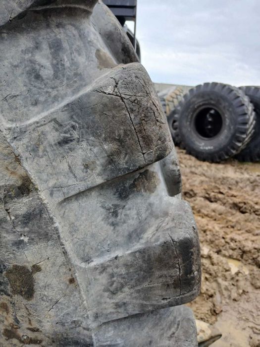 Opona przemysłowa 23.5-25 Solideal L3 ładowarka JCB Cat Volvo