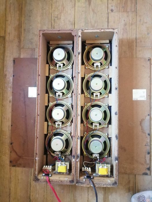 Duas colunas de som PHILIPS LBC 3042/01
