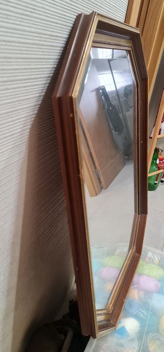 Espelho com moldura