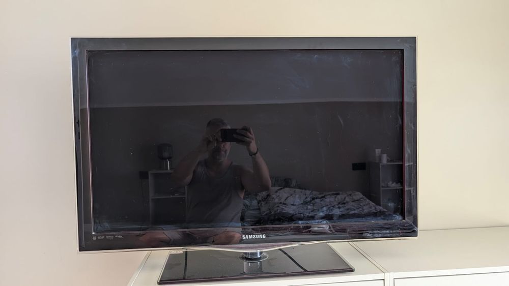 TV Samsung 45 cali