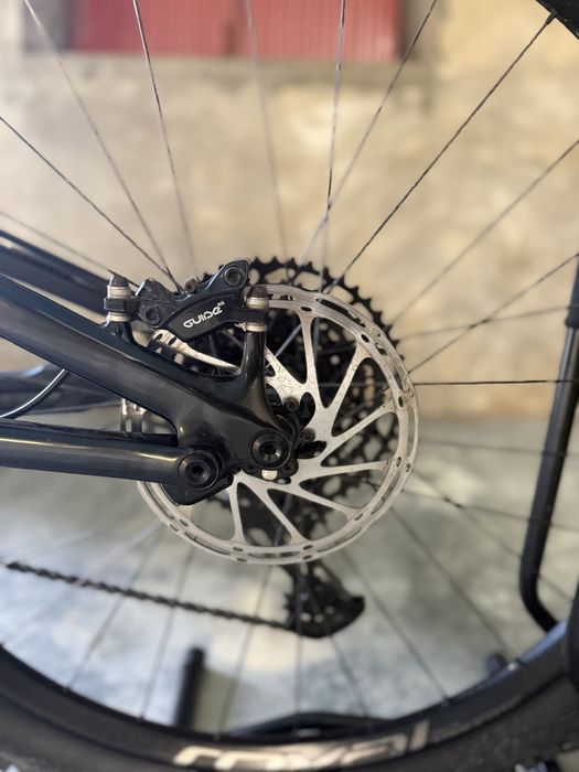 Specialized em carbono