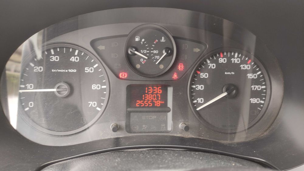 Peugeot Partner 2008, 2 Lugares, 255.578 km