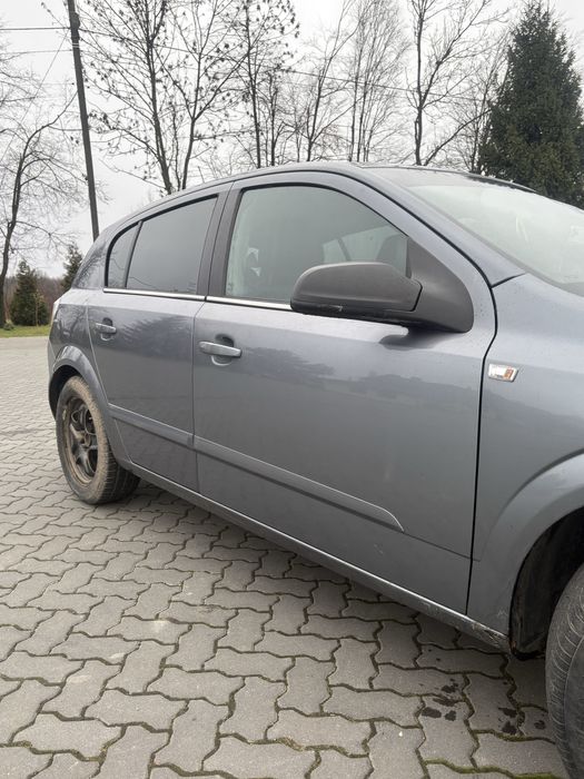 Продам опель в хорошому стіні