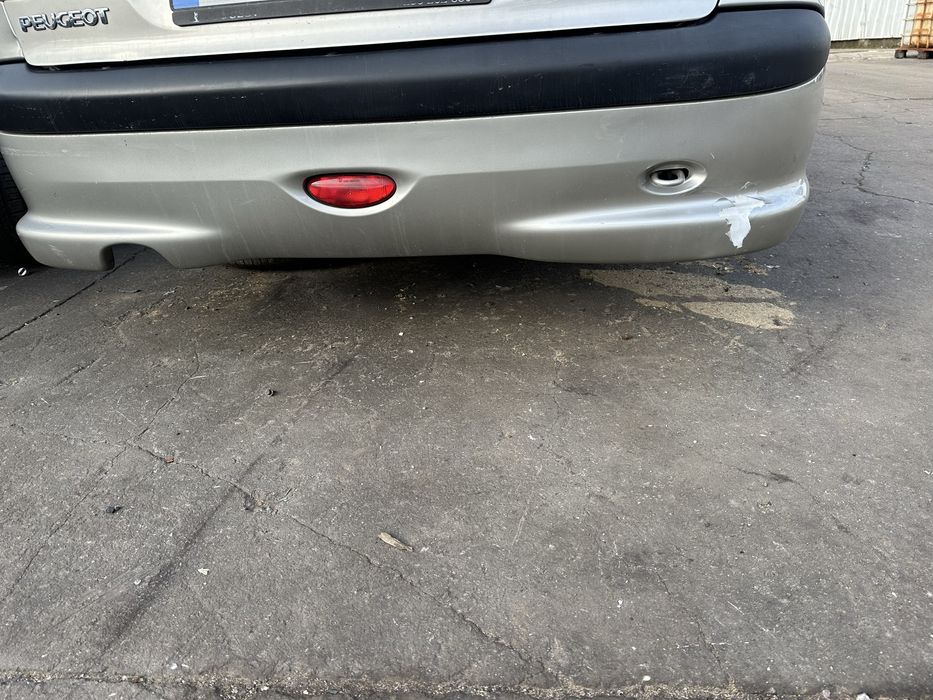 para-choque traseiro Peugeot 206 ano 2005