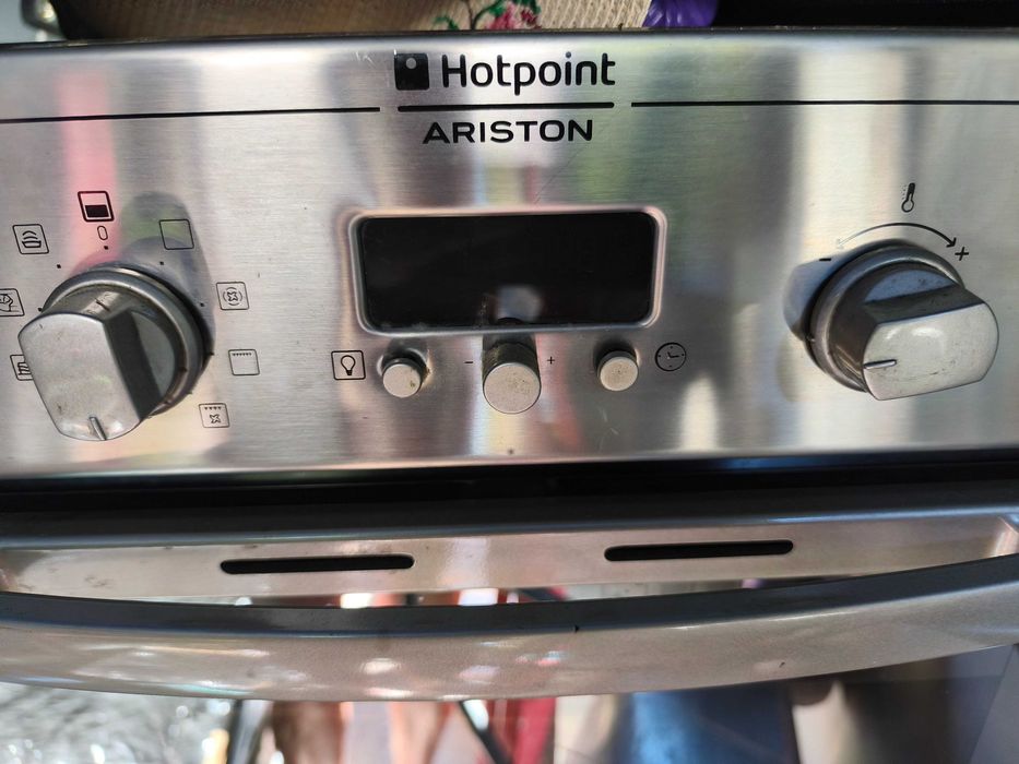 Piekernik pod zabudowe Ariston Hotpoint