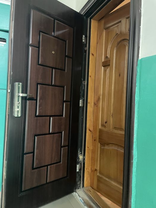 Простора сучасна квартира ! 3 поверх! Індивідуальне опалення!