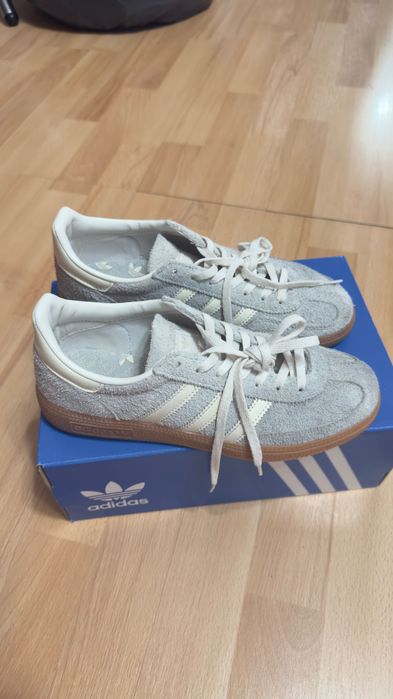 Кросівки adidas Handball Spezial W