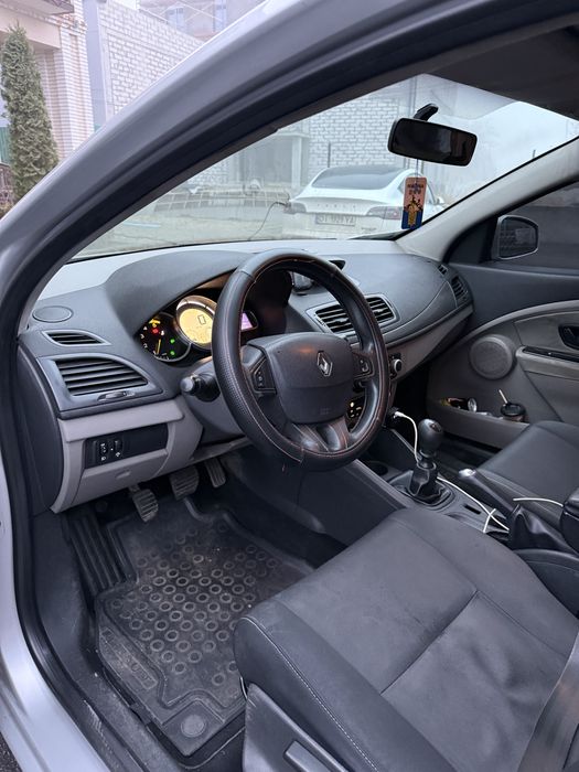 Рено Меган 1.5 дизель