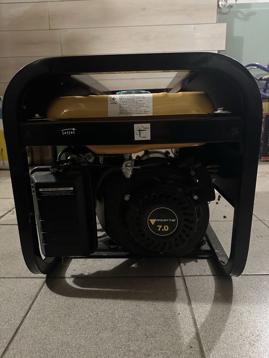 Бензиновий генератор 3квт