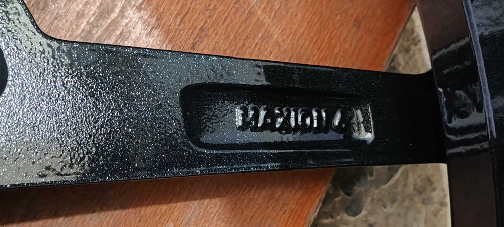 Диски на BMW різноширокі 8J/9J×20H2