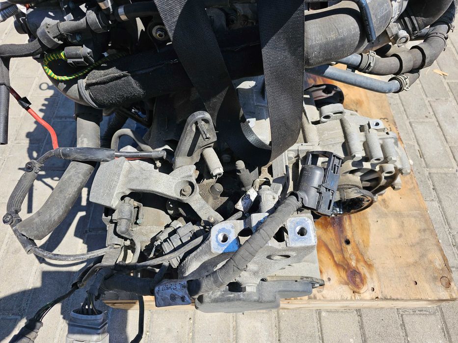 Silnik kompletny VW Volkswagen Golf VII 1,6 TDI CLH CLHB