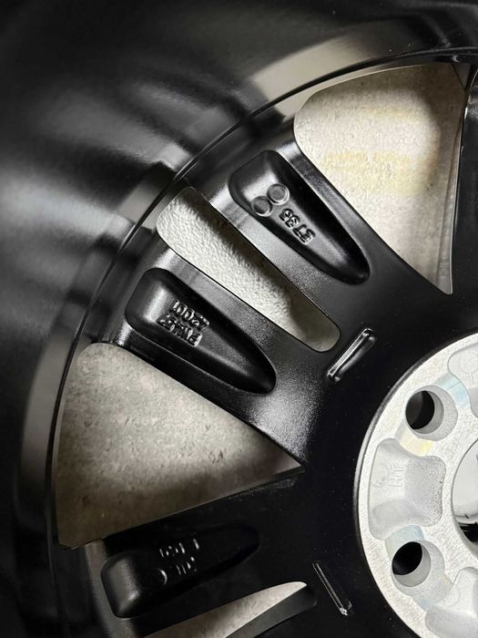 Koła zimowe TOYOTA RAV4 V 18" 5x114.3 ET 35 NOWE TPMS CONTINENTAL