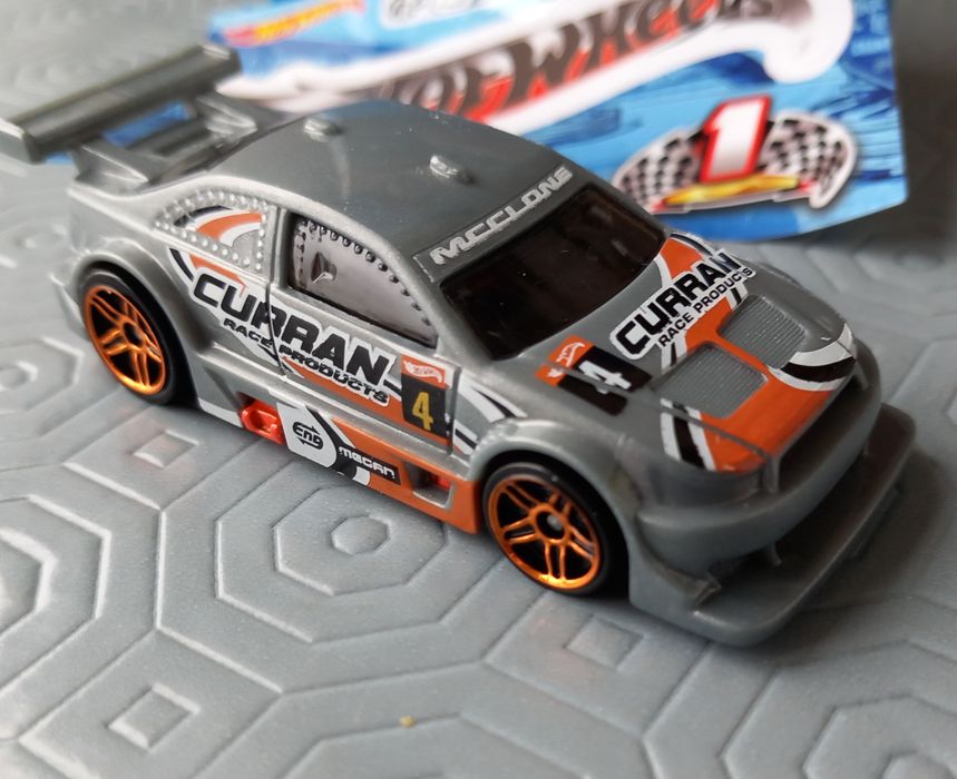 Amazoom Mystery Models Hot Wheels