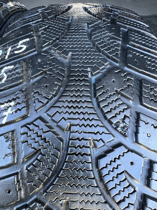 R 17. 215/55—215/60. Шини