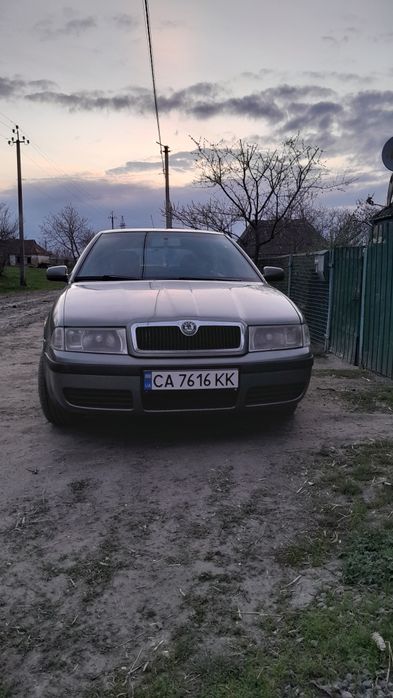 Продам Шкоду Октавіа тур