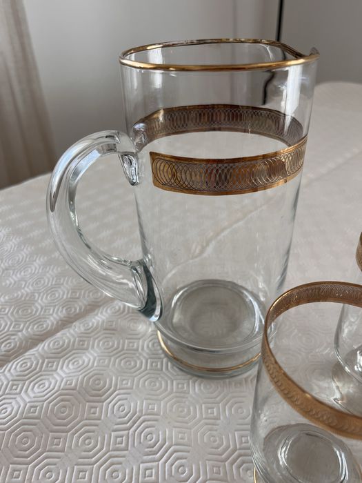Jarro com 6 copos de cristal