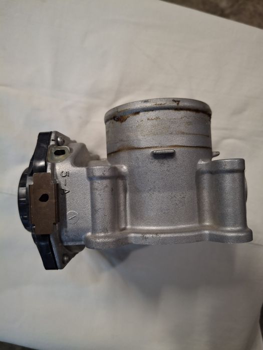 Дросельна заслінка Nissan kicks HR16