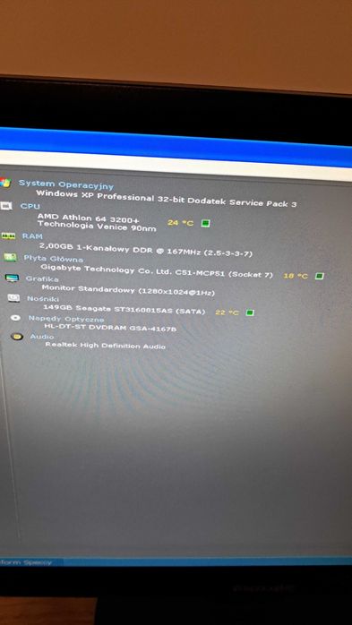 Sprzedam komputer stacjonarny.