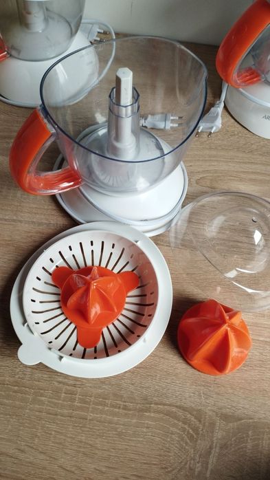 Соковитискач для цитрусових Ardesto CJK-1L 25 Вт цитрус прес  уцінка!!