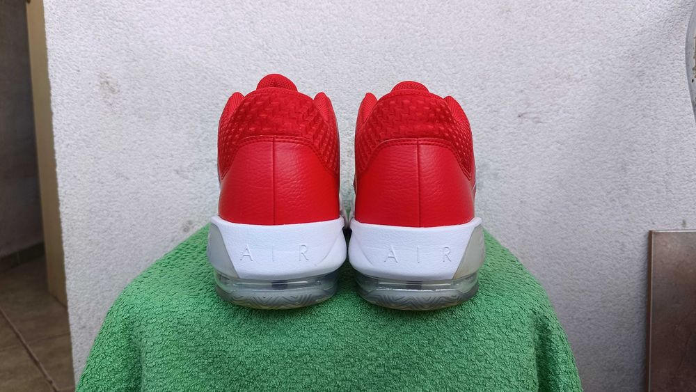Męskie sneakersy NIKE AIR JORDAN MAX AURA 3 r.44 skóra stan idealny