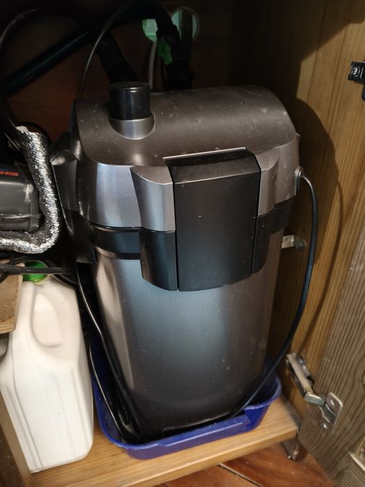 Продам акваріум 350 л. З усім фільтр, ультра фіолетовою лампою...