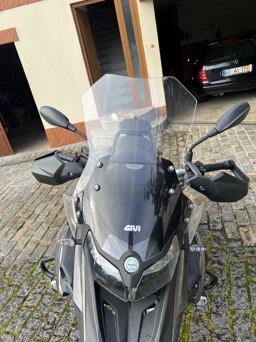 Benelli TRK 502 c/malas