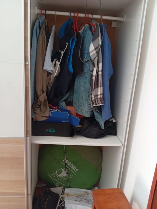 Roupeiro IKEA otimo