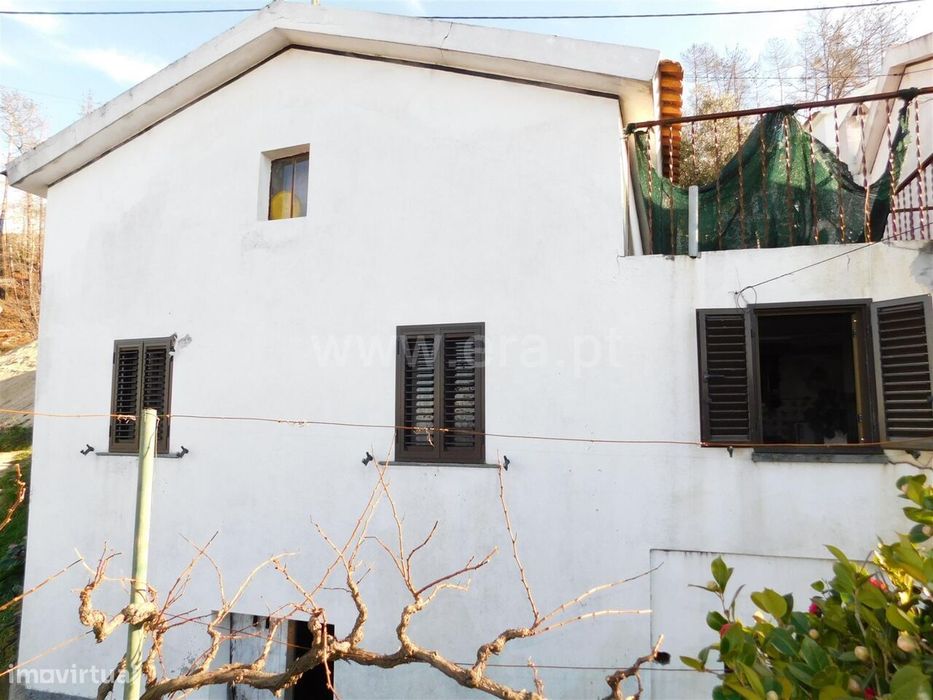 Moradia Isolada T2 / Seia, Sandomil