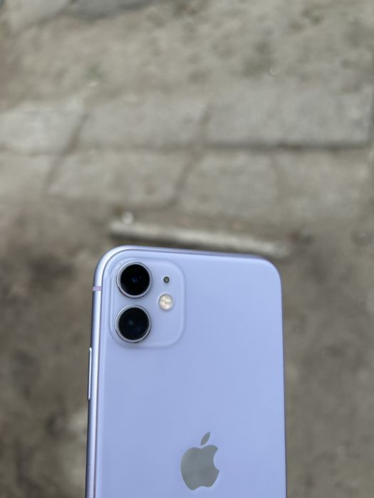 обменяю iPhone 11/64