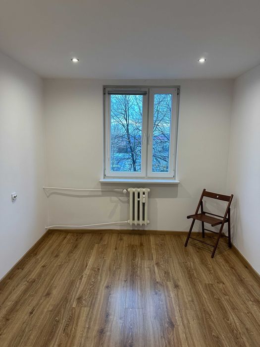 Na sprzedaż 2-pokojowe mieszkanie z balkonem - Krosno, ul. Wróblewskiego, os. Tysiąclecia | 44,58 m² - Widok 5