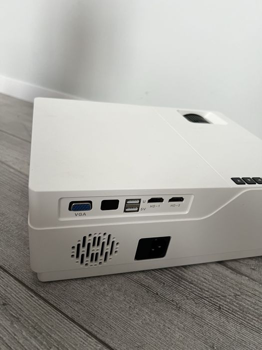 Проектор TouYinger M18 Plus