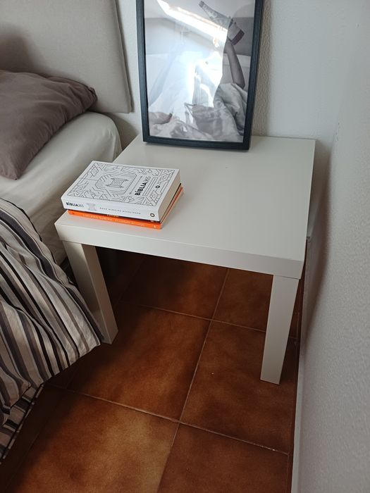 Cômoda + mesa lateral