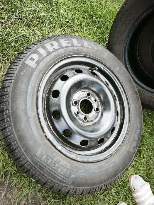 4 opony Dębica Passio + zapasowa na feldze stalowej Pirelli r  14
