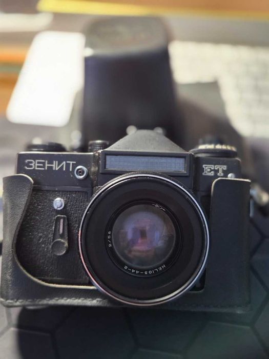 Jak nowy analogowy aparat fotograficzny Zenit ET z ZSRR :)