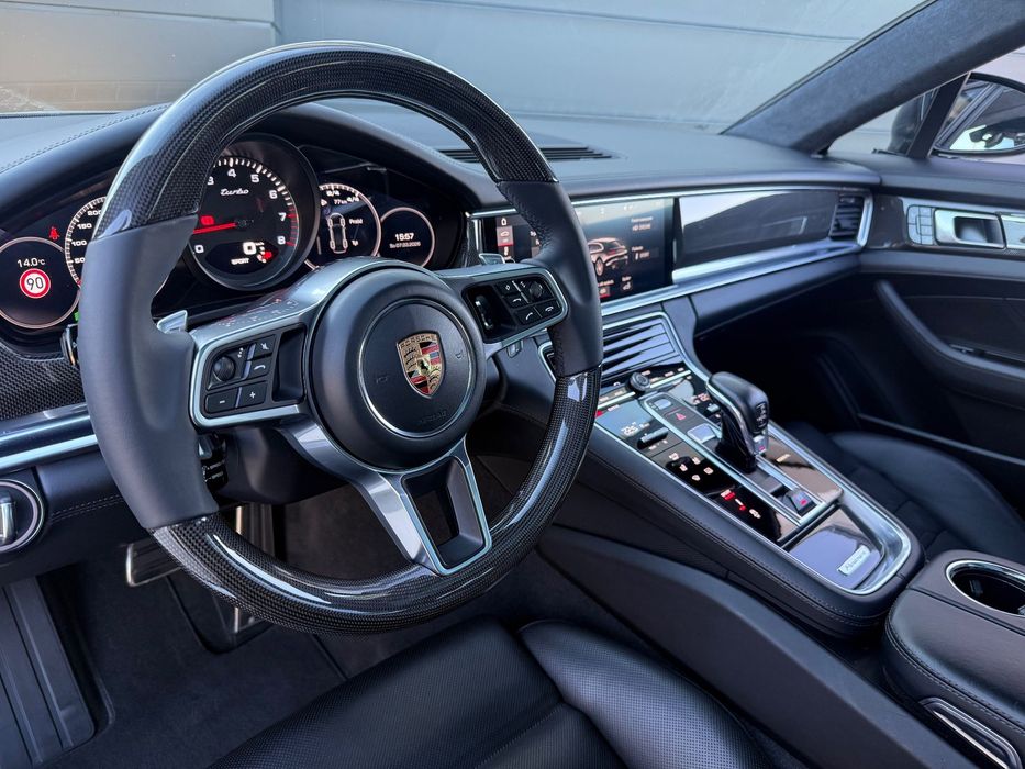 Porsche Panamera Turismo Turbo Sport PDLS+ BOSE Wentyle Panorama Podsufitka Alcantara