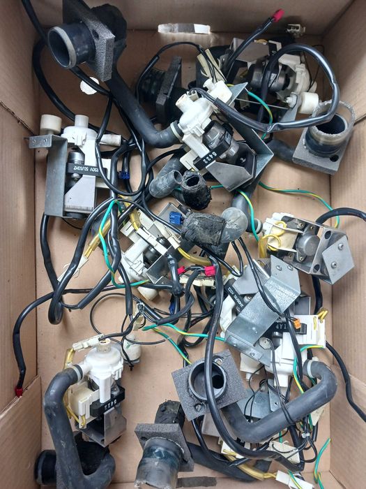 vendo bombas de condensados para cassete de AC