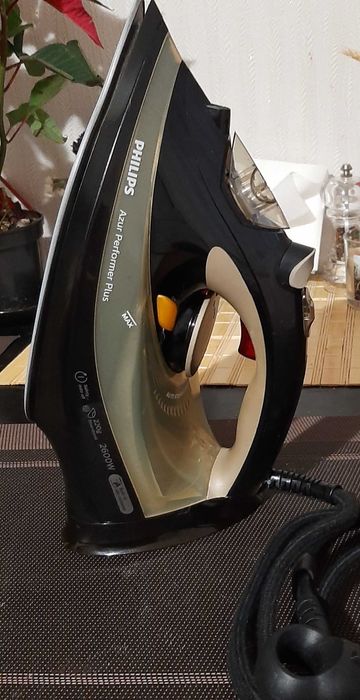 Праска Philips GC 4527