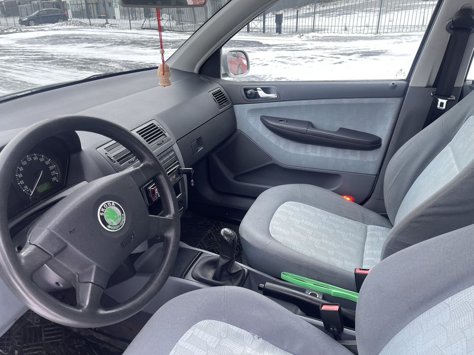 Skoda Fabia 1.4 бенз, 2003 рік