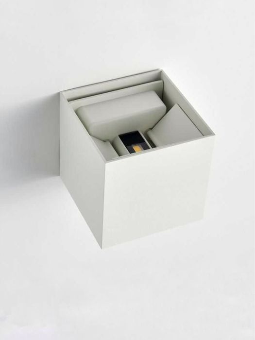 Mux LED Wall Lamp