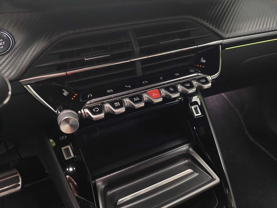 Peugeot e-2008 50 kWh GT