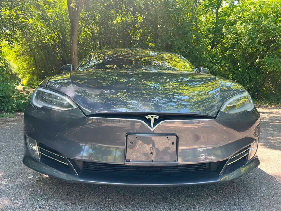 Tesla Model S 100D      2019