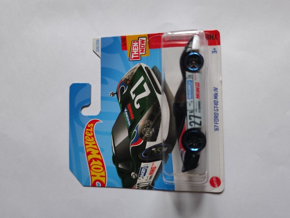 Hot Wheels 67 Ford GT40 Mk IV