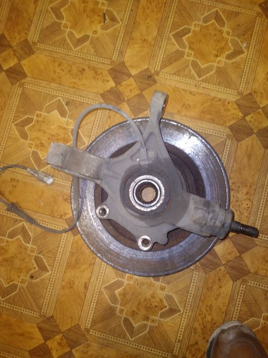 Ступиця пежо307 права