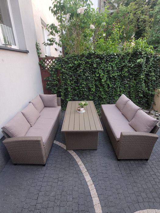 Meble ogrodowe ratanowe