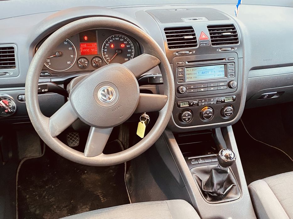 vw golf 5 rok 2005 poj 1.4 5drzwi  klima  alusy