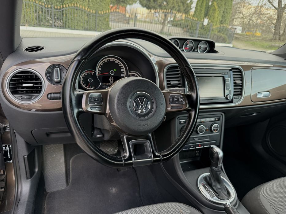 ОФІЦІЙНИЙ Volksvagen Beetle В Стані НОВОГО! Дуже Касивий вигляд Має!!!