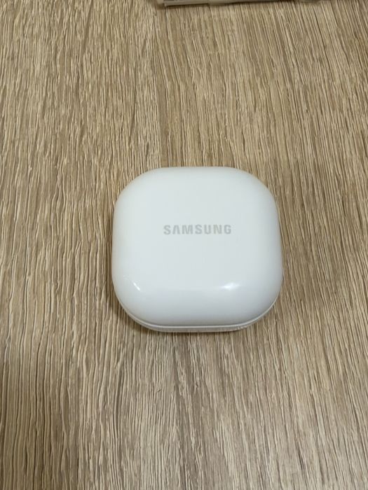 Samsung Galaxy Buds 2