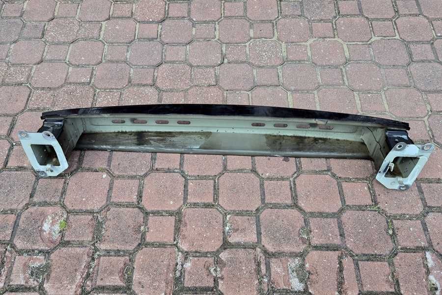 Belka pod zderzak, Skoda Kodiaq I, stan bardzo dobry.