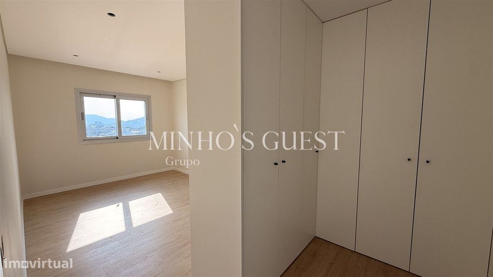 Apartamento T3 Totalmente Remodelado c/ varanda - Maximinos, Braga