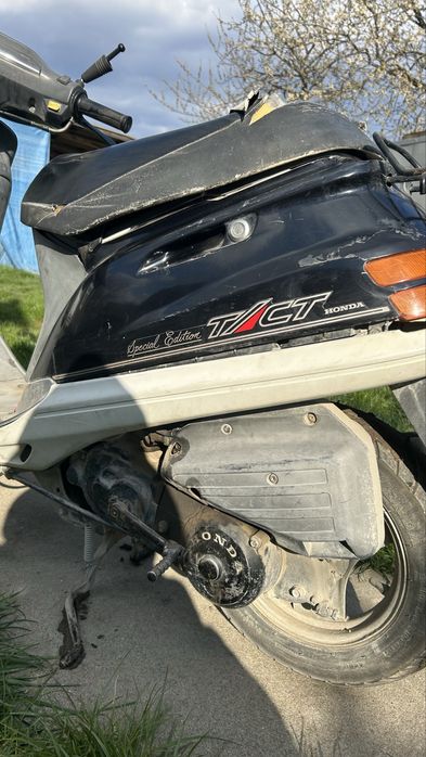 Скутер HONDA TACT 24